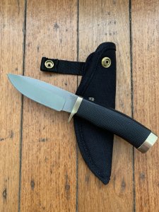 Buck Knife: Buck 1997 Model 692 Vanguard Knife with original Nylon Sheath