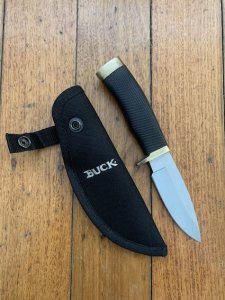 Buck Knife: Buck 2005 Model 692 Vanguard Knife with original Nylon Sheath